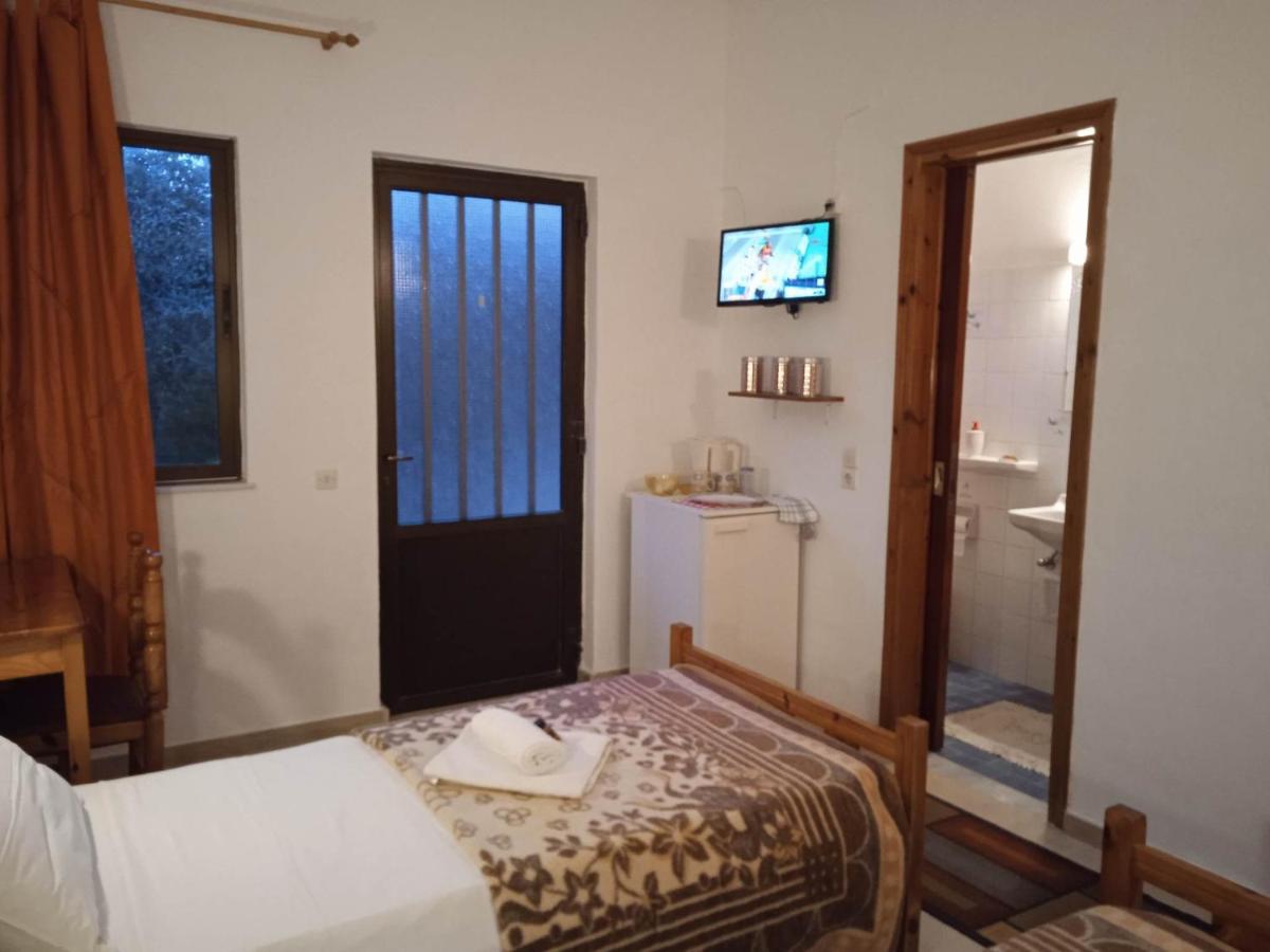 Villa Kaloudis Rooms Agios Georgios  Bagian luar foto