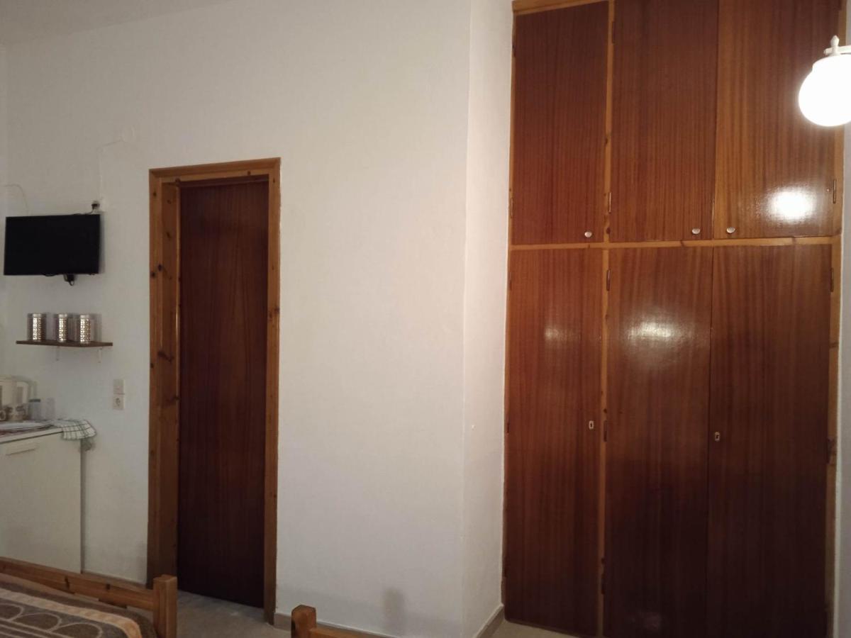 Villa Kaloudis Rooms Agios Georgios  Bagian luar foto